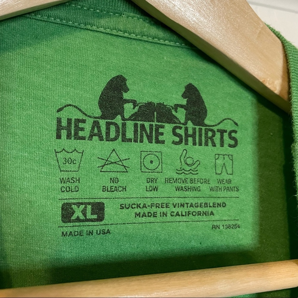 Headline Shirts “I’m Nietzsche, bietzsch.” green scoop neck tee ladies sz XL - Picture 3 of 8